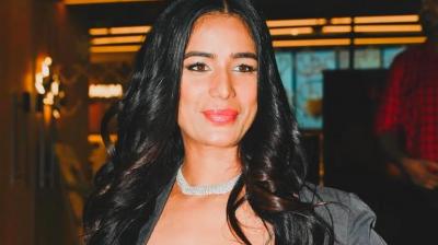 Poonam Pandey Death Latest News in Hindi Is She Alive or dead