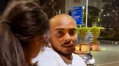 Selfie controversy( फोटो साभार PTI)