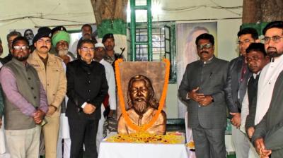 मंत्री, पेयजल एवं स्वच्छता तथा उत्पाद एवं मद्य निषेध विभाग योगेन्द्र प्रसाद उपस्थित रहे।