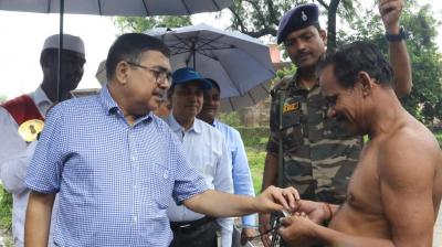 The humanity of the Deputy Commissioner is constantly in discussion news in hindi