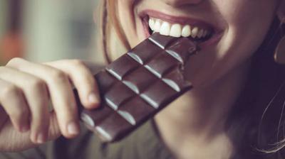 There are many benefits of eating chocolate