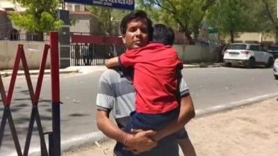 Uttar Pradesh: 'Save me from my wife' Husband filed complaint news In Hindi