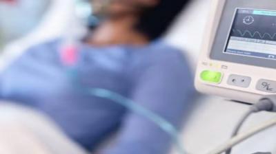 Gurugram Air hostess raped while lying on ventilator in ICU News In Hindi