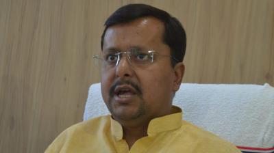 Roads of 8 districts will be rejuvenated at a cost of 675 crores Nitin Naveen news in hindi