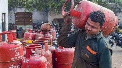 LPG Cylinder Price Cut, Commercial LPG Becomes Cheaper from Delhi to Mumbai News in hindi
