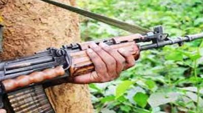 Chhattisgarh: Maoists set fire to machines, vehicles and mobile towers