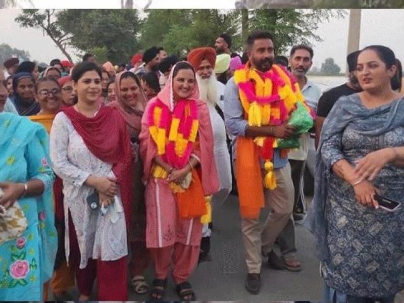 बीबी कुलविंदर कौर गांव फत्तुवाल से सरपंच बनीं