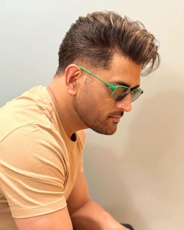 MS Dhoni new hairstyle